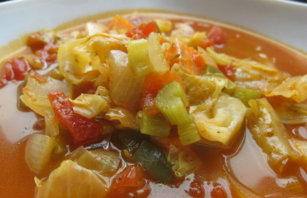 Зелева супа със зеленчуци