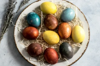 Как да боядисаме яйцата за Великден с естествени материали?