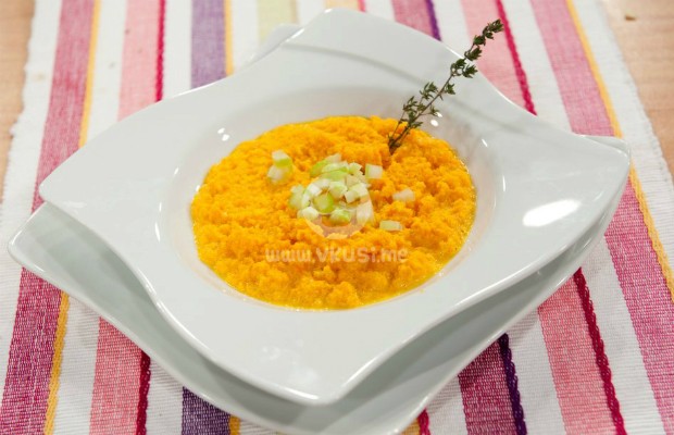 Крем супа от моркови и целина