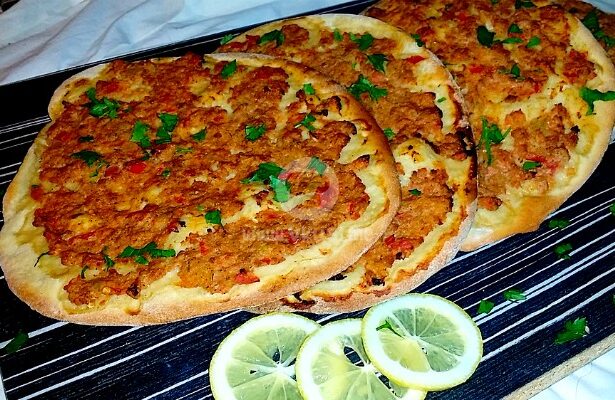 Лахмаджун (турска пица)