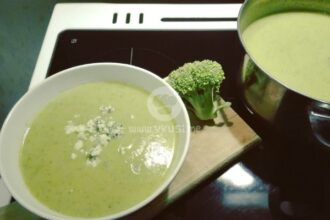 Крем супа с броколи и тиквичка