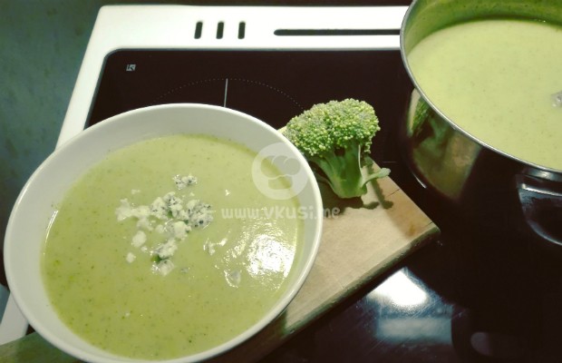 Крем супа с броколи и тиквичка