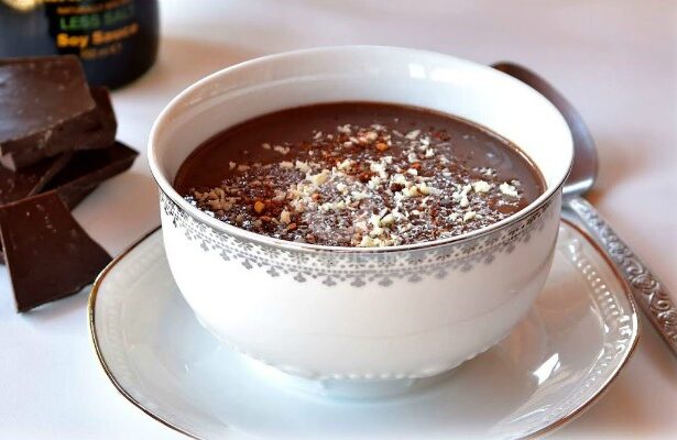 Шоколадова супа със соев сос