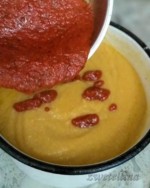 Домашна крем супа от червена леща