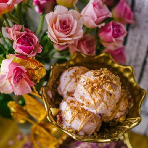 Сладолед от рози