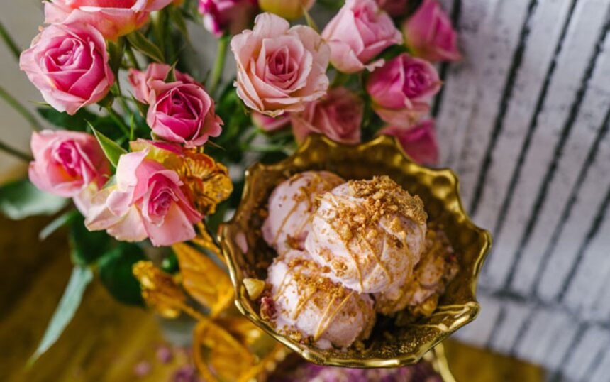 Сладолед от рози